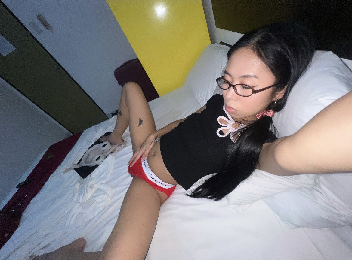 Yourluv0's tweet photo. Wataa 🍑💦🍆

#transnsfw #nsfwtwt #altertrans https://t.co/o0wSj50VoW