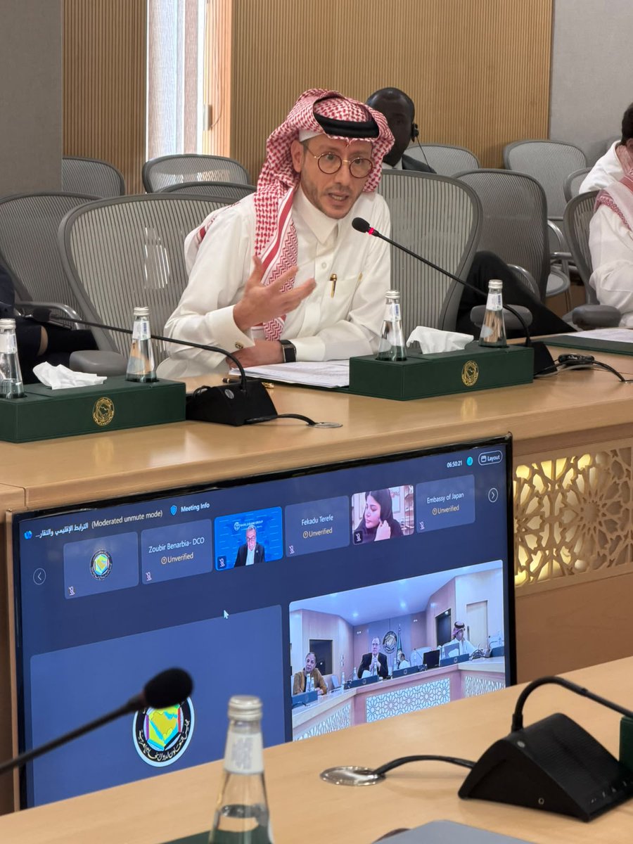 albawani's tweet photo. شاركت #البواني في الطاولة المستديرة رفيعة المستوى حول الترابط الإقليمي ومرونة الاستثمار، والتي نظمتها الأمانة العامة لمجلس التعاون لدول الخليج العربية بالتعاون مع برنامج الأمم المتحدة الإنمائي في الرياض.
ومثّل البواني الاستاذ ناصر الشواف، الرئيس التنفيذي للاستثمار والخدمات، حيث شارك في جلسة "مسارات الاستثمار، وقابلية المشاريع للتمويل، والتعاون التشغيلي"، التي تناولت نماذج التمويل، والتنسيق التنظيمي، وتعزيز البنية التحتية المرنة.

#AlBawani joined the high-level roundtable on regional connectivity and investment resilience, co-chaired by the GCC Secretariat and UNDP in Riyadh.
Mr. Nasser AlShawaf, CEO of Investment and Services, took part in the session on Investment Pathways, Bankability and Operational Cooperation, discussing financing models, regulatory coordination, and smart systems for resilient infrastructure.

#البواني #الاستثمار #التنمية_المستدامة