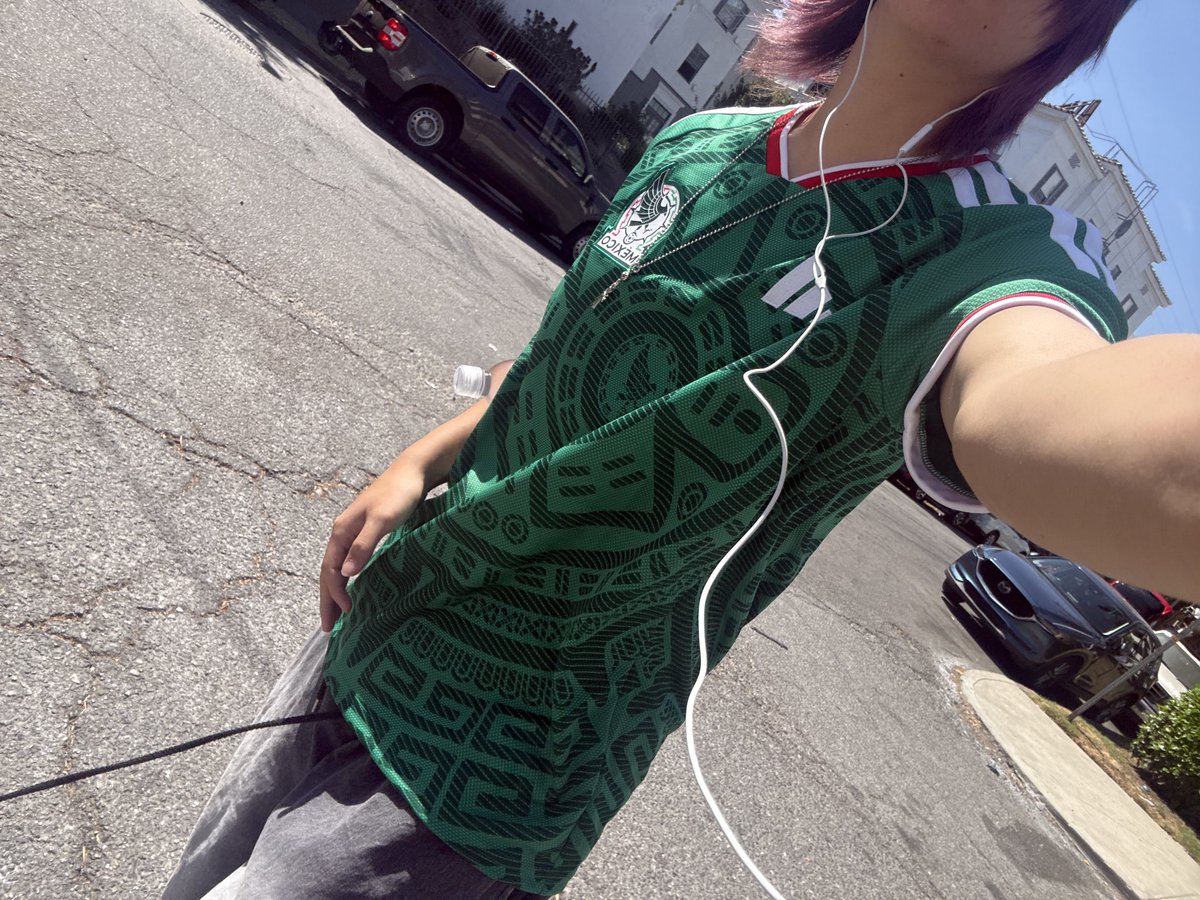 vinzi__i's tweet photo. mexico lost but at least the parlay didnt ig… https://t.co/uMCzHDzPCk