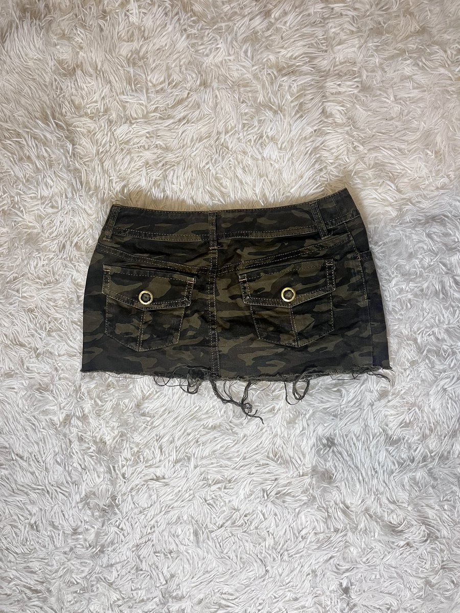 Qwertyu27400498's tweet photo. #S06
౨ৎ กระโปรงสั้น ลายทหาร🌀

⋆𐙚 ♡ price 35- 

• waist 24 - 26 inch 
• hip 34 - 35 inch
(s) https://t.co/ime46JfUUe