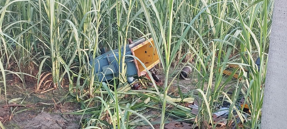 SatishRuhela2's tweet photo. @saharanpurpol @ssp_saharanpur @Uppolice @digsaharanpur 
नानौता क्षेत्र मे चोरो का आंतक, गाँव जंधेडी मे शनिवार की रात किसानो के खेतो से तीन ट्रांसफार्मर चोरी हो गये। 15दिन पहले भी ट्रांसफार्मर चोरी हो चुके है। पुलिस गश्त की खुली पोल, किसानो मे रोष व्याप्त है। https://t.co/ABHTpu6a7k