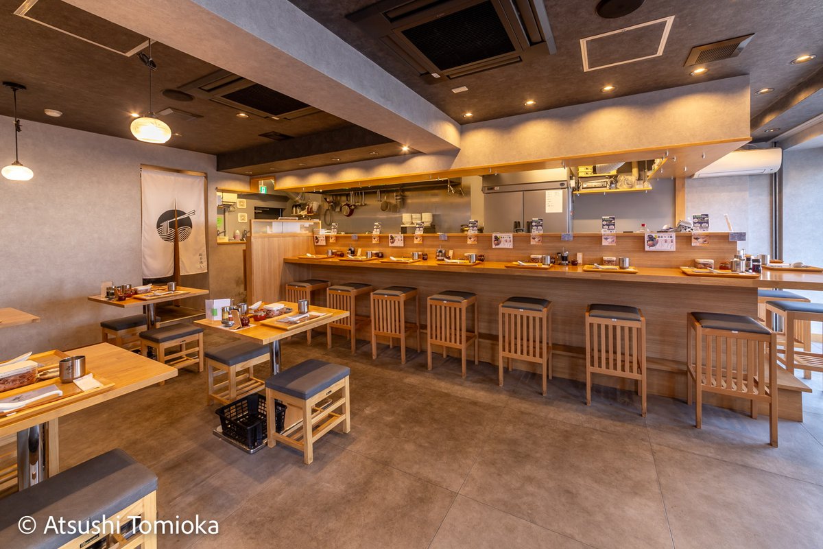 FoodPhotoTomi's tweet photo. 奈良県大和高田市にある「おダシと銀しゃり 中華そば 蒼し」
こだわりの絶品ダシ中華そばと、炊き立ての美味しいご飯。"O-Dashi to Ginshari Chuka Soba Aoshi" located in Yamato-Takada City, Nara Prefecture.　＃麺類撮影　＃お出し https://t.co/sLsK1CQSsV