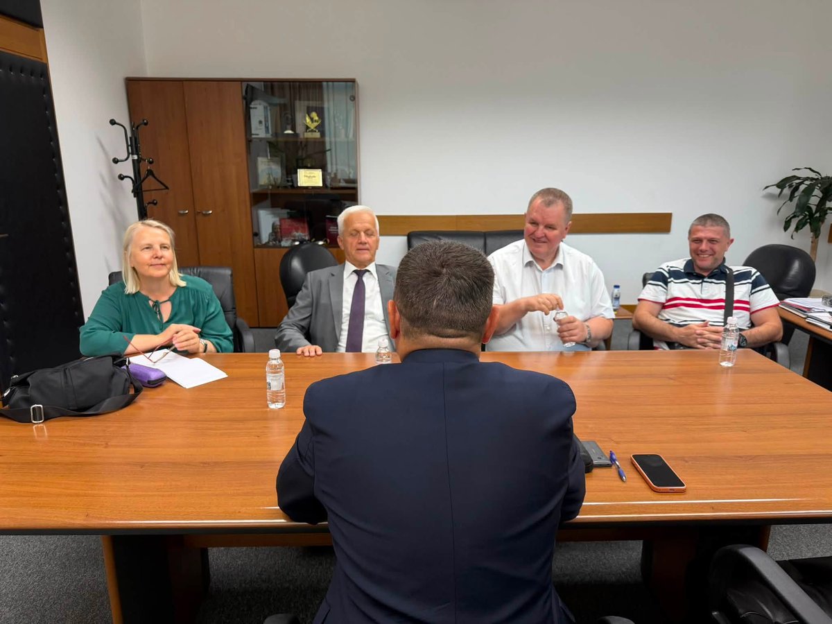 MLJPI_BiH's tweet photo. Hurtić sa predstavnicima Unije organizacija osoba sa invaliditetom u BiH: Jačanje partnerstva za unapređenje prava osoba sa invaliditetom. https://t.co/nu6NMLwhGJ