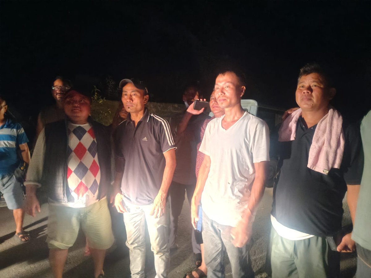 JosephNaga1986's tweet photo. Breaking ⚡⚡⚡ 

Update | 23:53 IST | 5 July 2026

Following the firing incident at Thingkhongjang Village today, two(2) Zeliangrong Naga civilians, both working with the *PHC Noney Ambulance Service*, were initially captured by Kukis at Sinam Kuki Village.

After intervention by CRPF @crpfindia they were granted clearance to proceed. However, they were captured again by Kukis at *Sejang Kuki Village*.

During the second abduction, one of the civilians seized an opportunity to escape. He was later traced and rescued to safety as confirmed by the *RNYO President*, his team of volunteers, and *Pongringlong Rongmei Naga Village volunteers*.

The second civilian remained in Kuki custody for several hours. Following further intervention, he was also brought to safety by *CRPF* at around *23:53 IST*.

Both Zeliangrong Naga civilians are now safe.

📝Note: Thingkhongjang Kuki Village is an illegal settlement established through encroachment within the jurisdiction of Pongringlong Village and is located near a CRPF camp, who act as the protection and relief for the Kukis. The name of the place was originally known as Thingkungzeng, its meaning taken from "Log of Wood" in the Rongmei Naga language. The Kukis renamed it as their wish after the settlement.

The village reportedly came under attack on 5 July 2026 by unidentified miscreants and has been targeted in connection with a factional dispute involving Kuki militants.

@Neiphiu_Rio
@YKhemchandSingh
@KonthoujamG
@LDikho51792
@KipgenNemcha
@ANI
@thewire_in
@ThePrintIndia
@IndiaToday
@IndiaTodayNE
@republic
@IndianExpress
@thecaravanindia
@DeccanHerald
@htTweets
@the_hindu
@newslaundry
@newsreel_asia
@hornbilltv
@Nagaland_Post
@TheSangaiExpres
@ukhrultimes
@meiteiheritage
@EastMojo
@LIANGMAIPOST
@Makaam271yr
@sardesairajdeep
@KaranThapar_TTP
@NewsNltv
@ramindesai
@LevinaNeythiri
@vijaita
@forum_naga
@UNCNaga
@1947NSF
@nsudoffice1963
@TheBlueHills49
@frontline_india