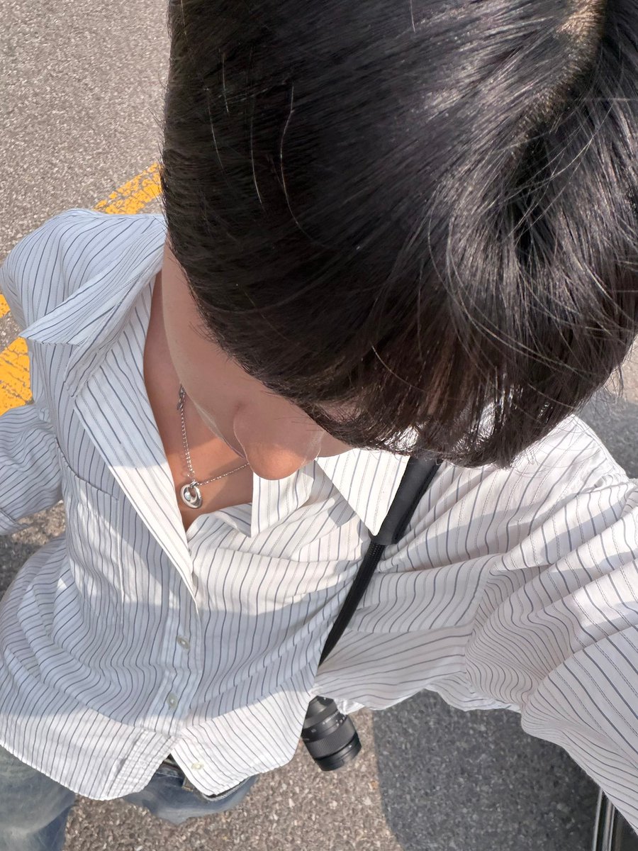 CHUEILIYU_TH's tweet photo. 06072026 - #ริบอูมีอัพเดท  Plus Chat Update 

🐰 : อากาศดีจัง~ 😎

🔗 https://t.co/UiFUYE4YHV

#CHUEILIYU #최립우
#플레어유 #FLAREU
#ชเวริบอู https://t.co/iBYIqddIfz