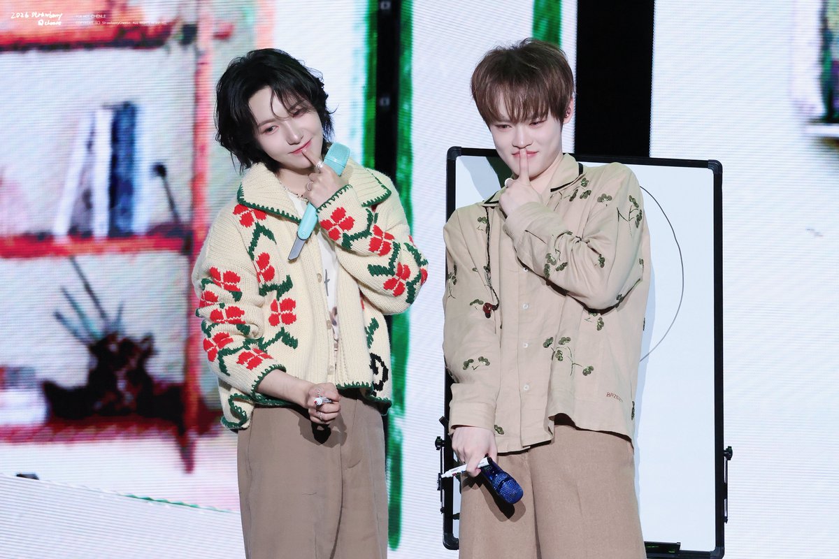 Strawberry_CL_'s tweet photo. 260705 🦊🐬
#천러 #辰乐  #CHENLE #NCTDREAM https://t.co/5sO6ESiebv