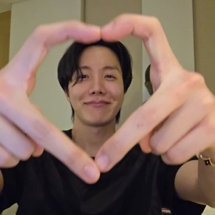 Jireh ⟭⟬⁷ִֶָ ࣪˖ ִֶָ⊙⊝⊜🇲🇽 saw bts in 2027🕯️ tweet media