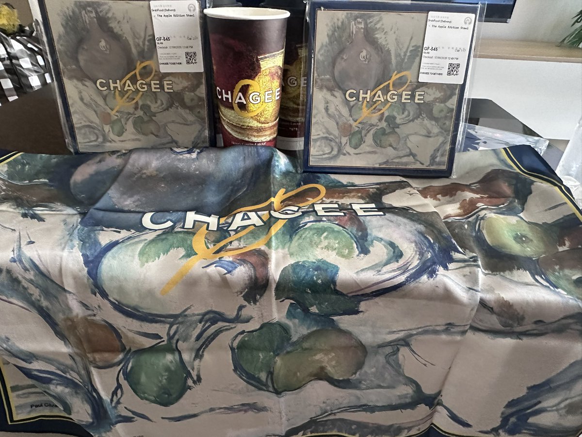 itsmeyanca's tweet photo. The Shawl you are seeing in the original post below is the one @malisorn00 wearing in her IG posts.
#FayePeraya #SipANewClassic
#CHAGEEAppleEnglishBreakfast
#CHAGEETH #CHAGEEPH #CHAGEETOGETHER https://t.co/spFxJPQsW1
