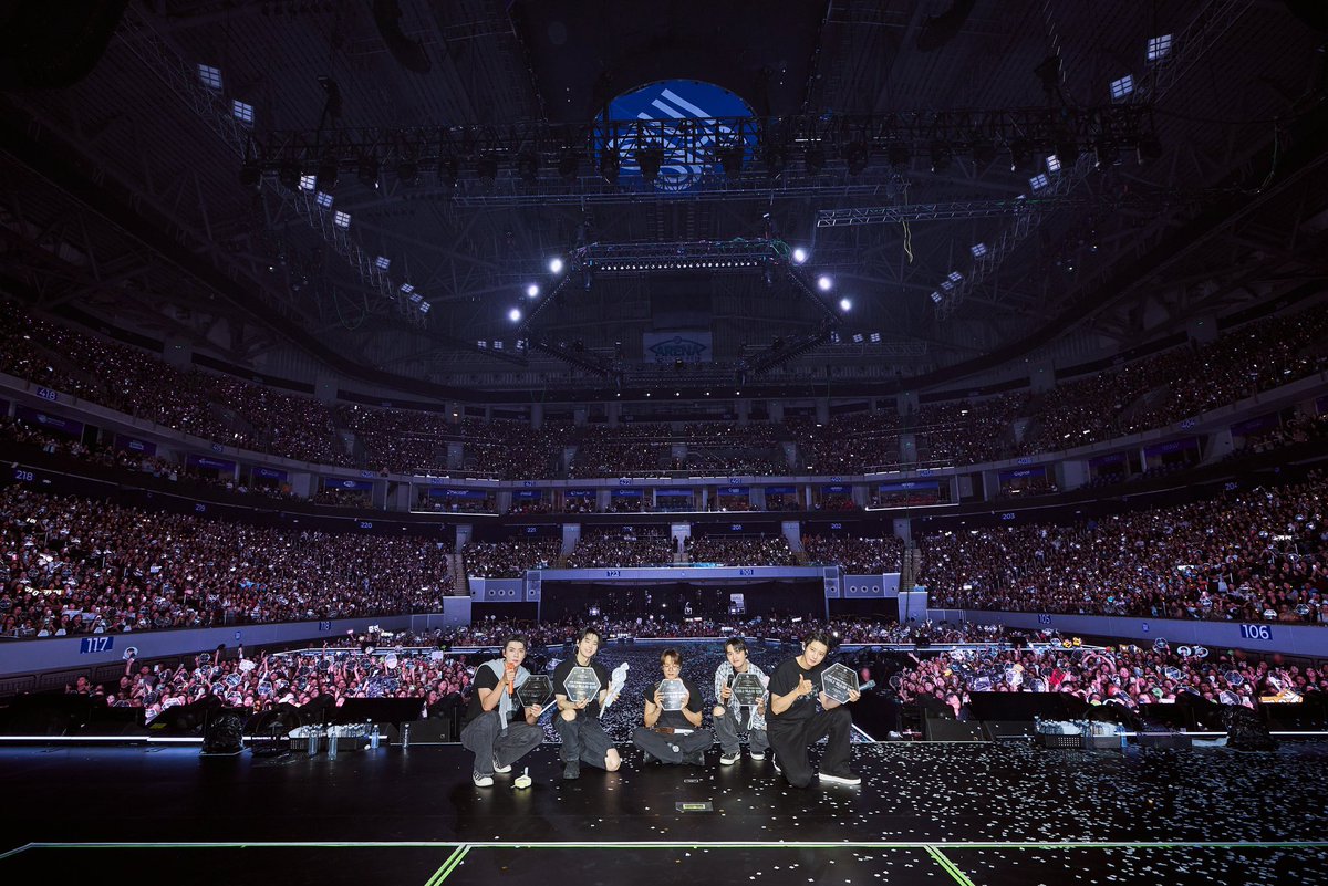 ForEXO_mnl's tweet photo. Thank you, @weareoneEXO, and to every Filipino EXO-L, for an unforgettable weekend. ✨

The love and devotion you showed our EXO filled the entire venue throughout both nights of #EXhOrizonInManila. 

We know the members felt every cheer, every song, every dance, and every heartfelt interaction you shared with them.

Filipino EXO-Ls, you truly outdid yourselves. Ang galing!!!!!! 

We're also incredibly grateful to share that every Imperium Fan Project was a success. None of this would have been possible without the unwavering support of our donors, volunteers, collaborators, and every fan who participated. 

We can't wait to share all the behind-the-scenes moments, stories, and results with you in our upcoming updates. Stay tuned! ✨

As we head back to reality this Monday, we hope the memories we created together will stay with you for a long time. Thank you for making this comeback celebration so special—not just for EXO, but for our entire fandom.

Until we meet our EXO again, let's continue to love and support them with all our hearts.

🖤 We are one 🤍