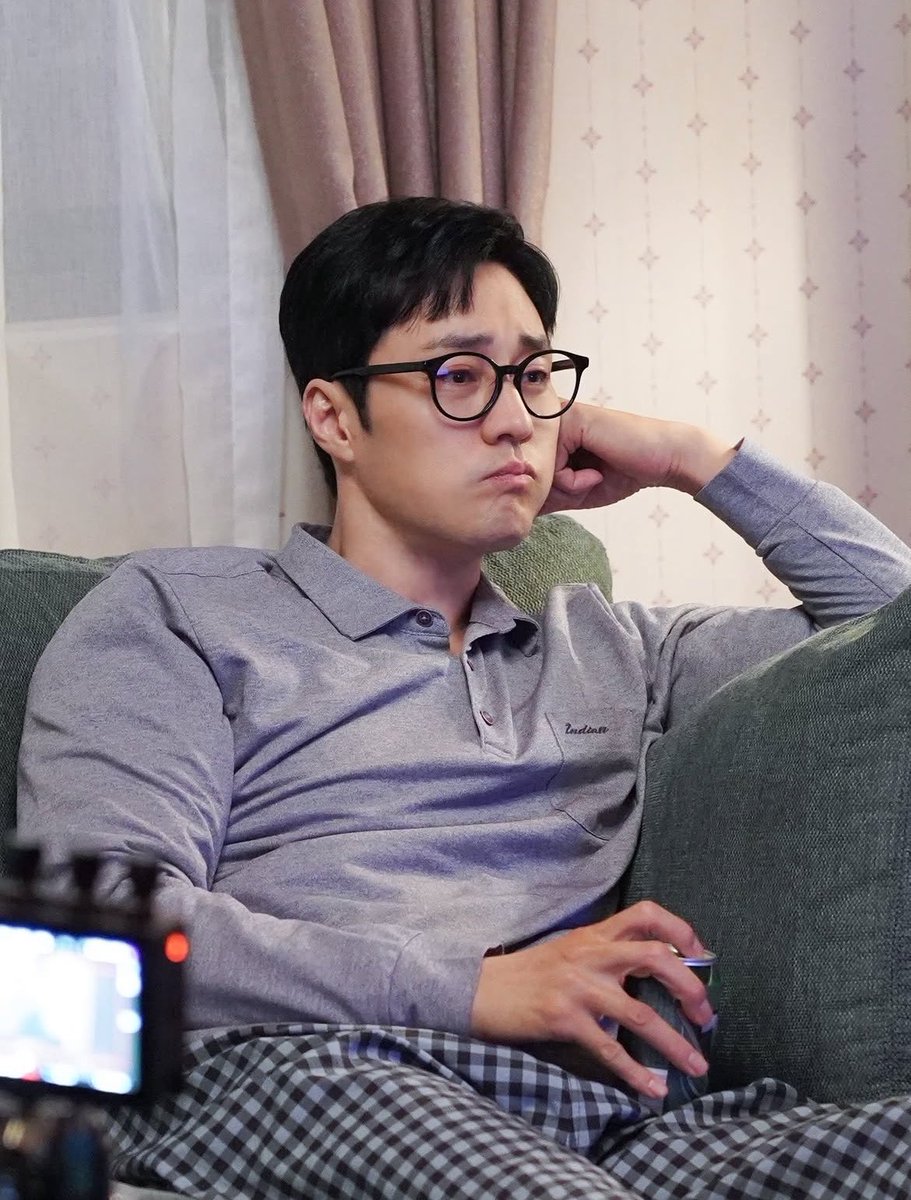malangcow51's tweet photo. 260706 51k_official 비하인드컷
#소지섭 #sojisub #김부장

뜨거운 액션🔥 사이다 전개로
매 회차 시선 강탈 중인 <#김부장> 속 소지섭 배우

지섭 배우의 <#김부장> 비하인드 사진 보고
이번 주 금요일 5화 기다리기 💚

#소지섭 #SOJISUB 
# insta @ soganzi_51
#SBS #김부장 https://t.co/W60eZ0zZGC