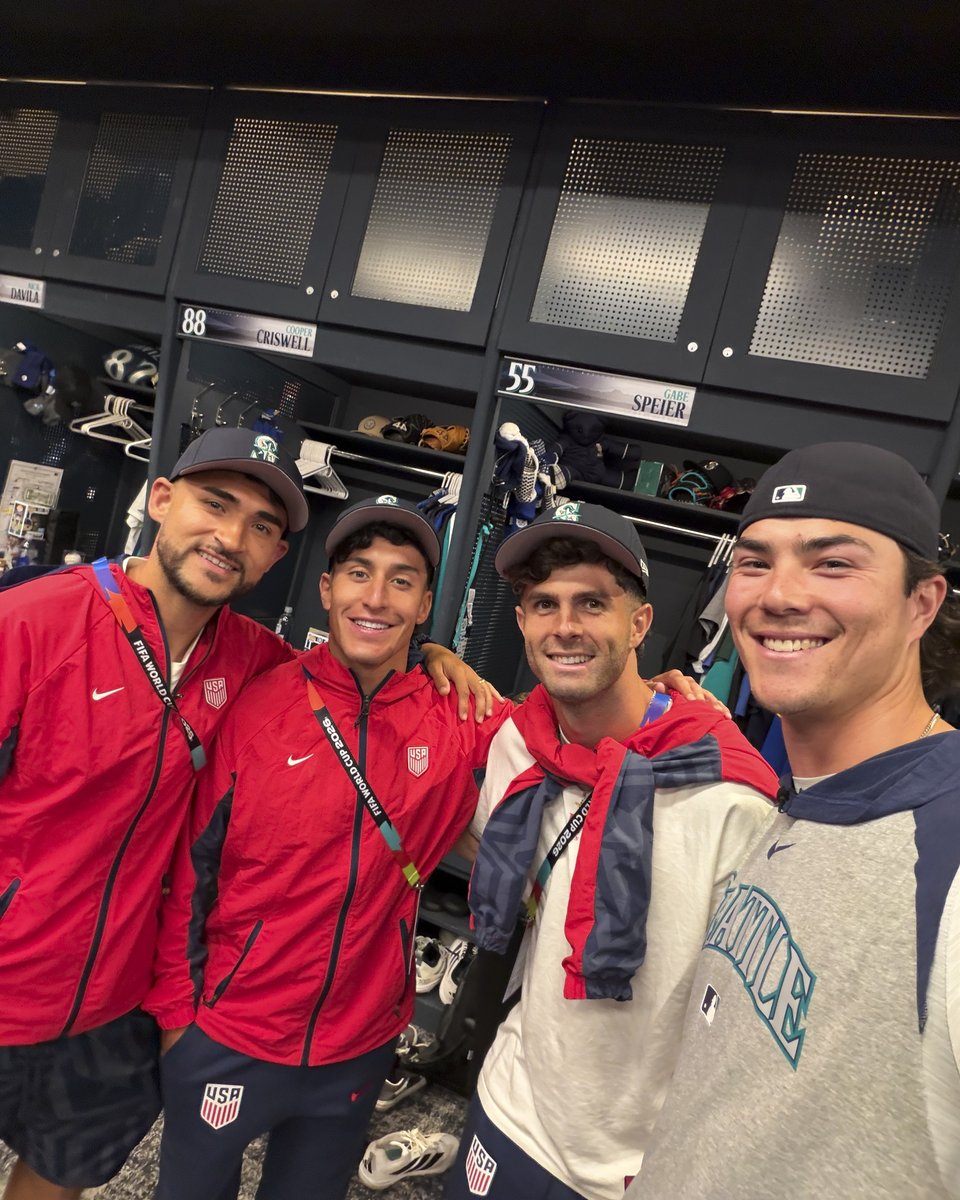 Mariners's tweet photo. WOO-HOO IT’S MATCH DAY 🇺🇸

Get LOUD, Seattle, and go get ‘em, @USMNT! https://t.co/426H3nslB9