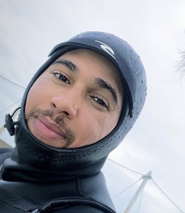 fag4lando's tweet photo. “Sealmilton is not real it can’t hurt you”
Literally sealmilton: https://t.co/p6JIFj8xuw