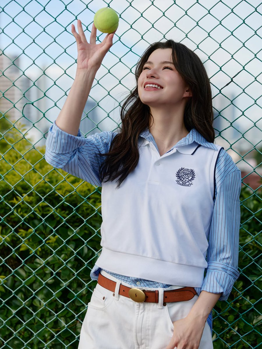 beckyfanclub05's tweet photo. 📸 💜 : 𝗯𝗲𝗰𝗰𝗰𝗮

Sun, tennis and #RalphLauren #PoloRalphLauren
@RalphLauren 

#RLTennis #Wimbledon
#beckysangels #BeckyArmstrong‌ https://t.co/ElI8VkoXjc