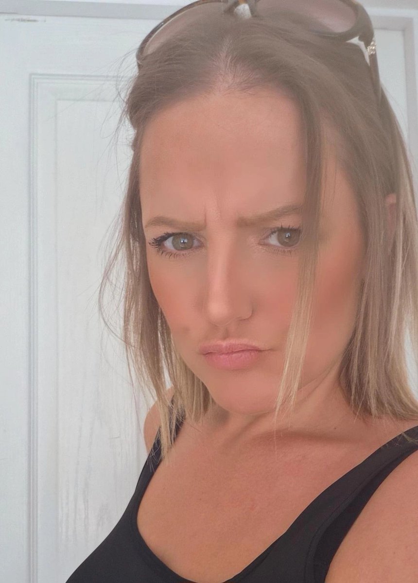 velvet_laura_'s tweet photo. So fed up with silly pretenders being #paypigs #humanatms #humanwallets #findom 
I'm the sweetest b@&amp;*-× you will ever find.... what side of me do you want? https://t.co/3jHXqVlzQ4