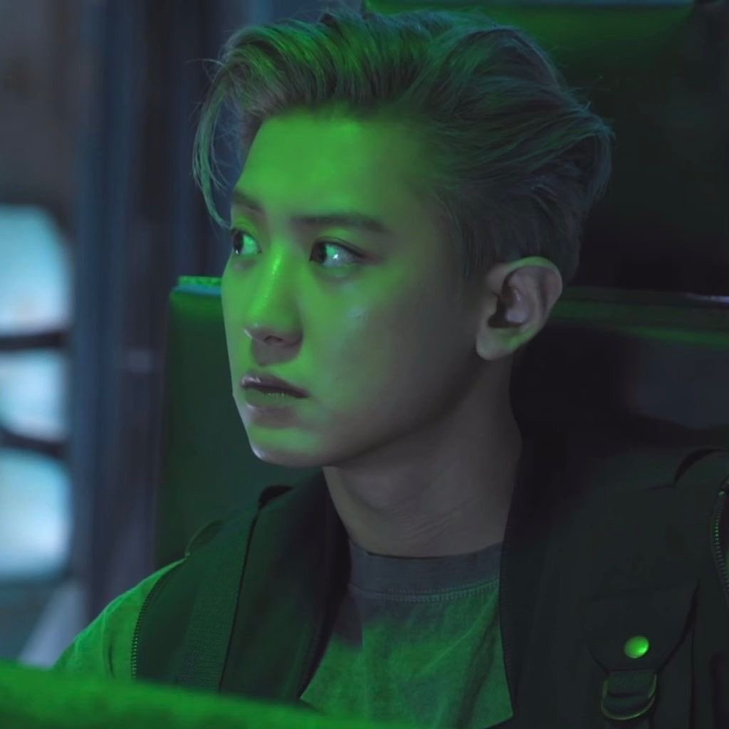himytwentyseven's tweet photo. พี่ชานยอลผมเทาอะทิ้สุดละ ㅠ พ้มเดรส พ้มสิ้น พ้มหยุดดูไม่ได้ 😭😭😭😭😭 https://t.co/31blZvLMnq