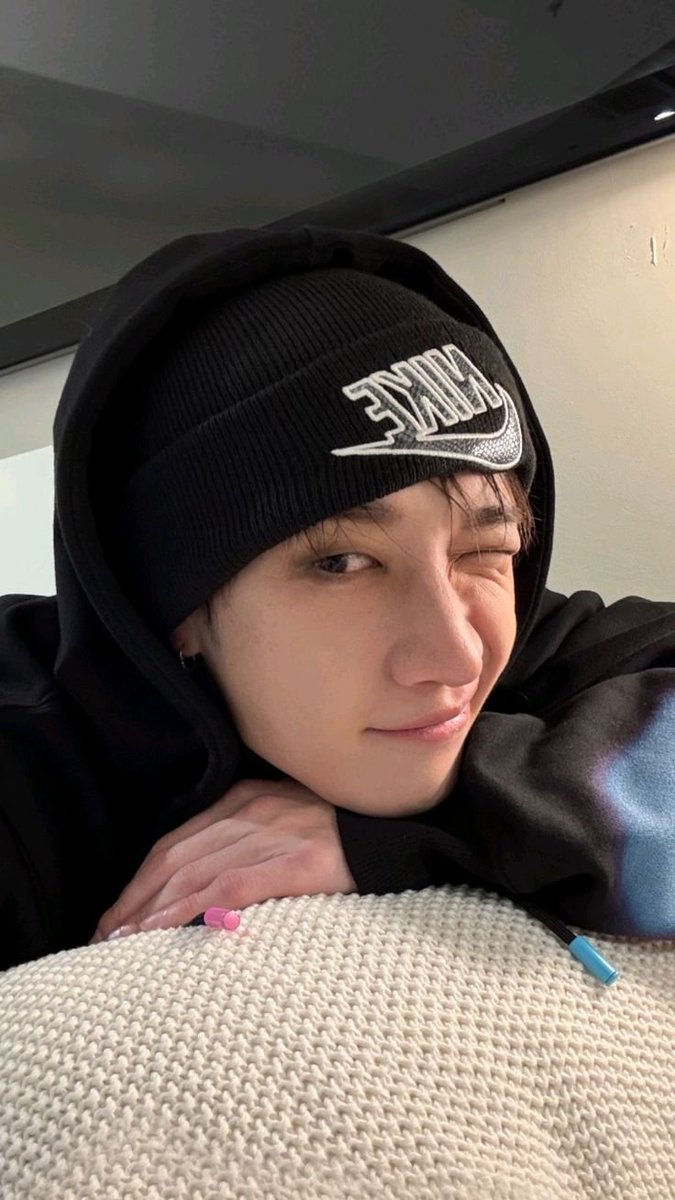 cecesluv4skz's tweet photo. ˚. MOOT HUNTING DAY 4 ‧₊

hello! im chloe or cece
୨୧ she/her
୨୧ 00 liner
୨୧ bang chan biased | ot8 always
୨୧ autistic &amp; bisexual 
୨୧ STAY since 2022
୨୧ looking for more moots who like to yap &amp; fangirl/fanboy
୨୧ multi-stans welcome
♡ + ↻ appreciated

#stantwt #kpoptwt #staytwt https://t.co/lYWxk2mAhq