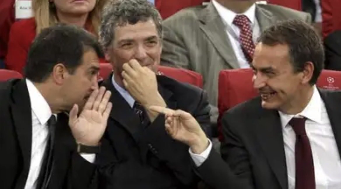 Divergente127's tweet photo. Es ver esto y sabes que te van a robar el partido https://t.co/svQOr724cc