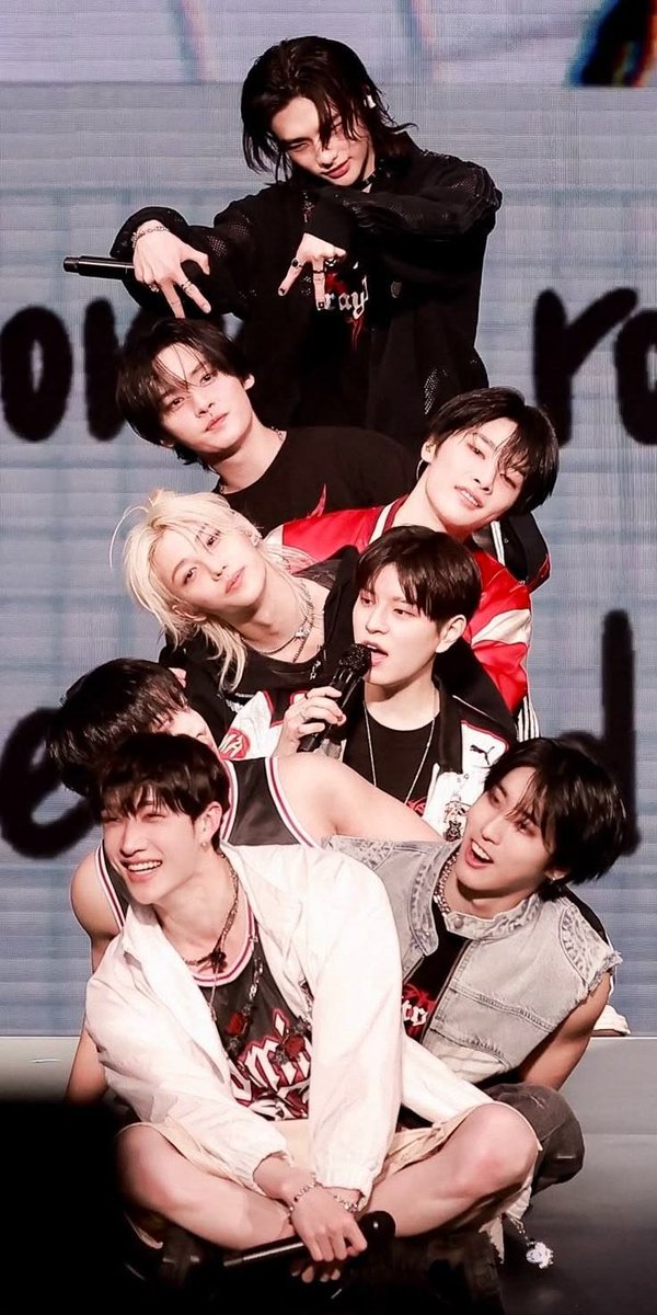 cecesluv4skz's tweet photo. ˚. MOOT HUNTING DAY 4 ‧₊

hello! im chloe or cece
୨୧ she/her
୨୧ 00 liner
୨୧ bang chan biased | ot8 always
୨୧ autistic &amp; bisexual 
୨୧ STAY since 2022
୨୧ looking for more moots who like to yap &amp; fangirl/fanboy
୨୧ multi-stans welcome
♡ + ↻ appreciated

#stantwt #kpoptwt #staytwt https://t.co/lYWxk2mAhq
