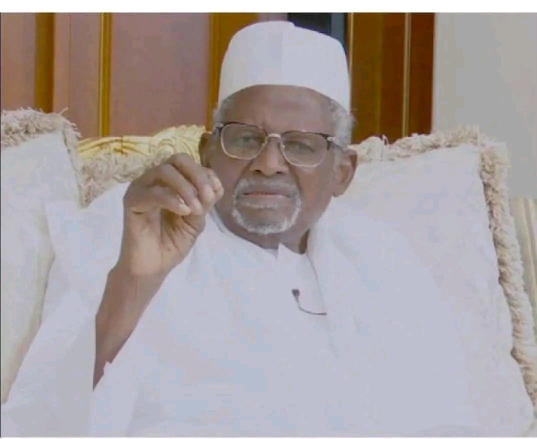 ishaqmasari5's tweet photo. JUST IN!!!
CASH AND PROPERTIES LEFT FOR THE WORLD BY ALHAJI AMINU DANTATA. =Copied=

He left behind ₦61 trillion in cash in both Nigerian and foreign banks. He also left behind 800 petrol stations within and outside Nigeria that do not bear his name, but belong to him.

In Kano alone, he left 500 houses, plus 1,200 plots with only fencing or partial structures, no buildings on them—just empty plots.
He also left 320 houses in other towns across Nigeria and abroad.

He left 280 vehicles in use, and another 120 vehicles that are not in use, just parked.
He left shares worth over ₦30 trillion in companies within and outside Nigeria.

In an interview he granted in 2022, he said he started buying private jets in 1967 at the cost of $120,000 USD. He had 10 private jets, each not worth less than ₦1 billion.

He lived with four wives, had over 45 children and more than 150 grandchildren.

He was buried in Medina, Saudi Arabia according to his wish.

Allahu Akbar🙌