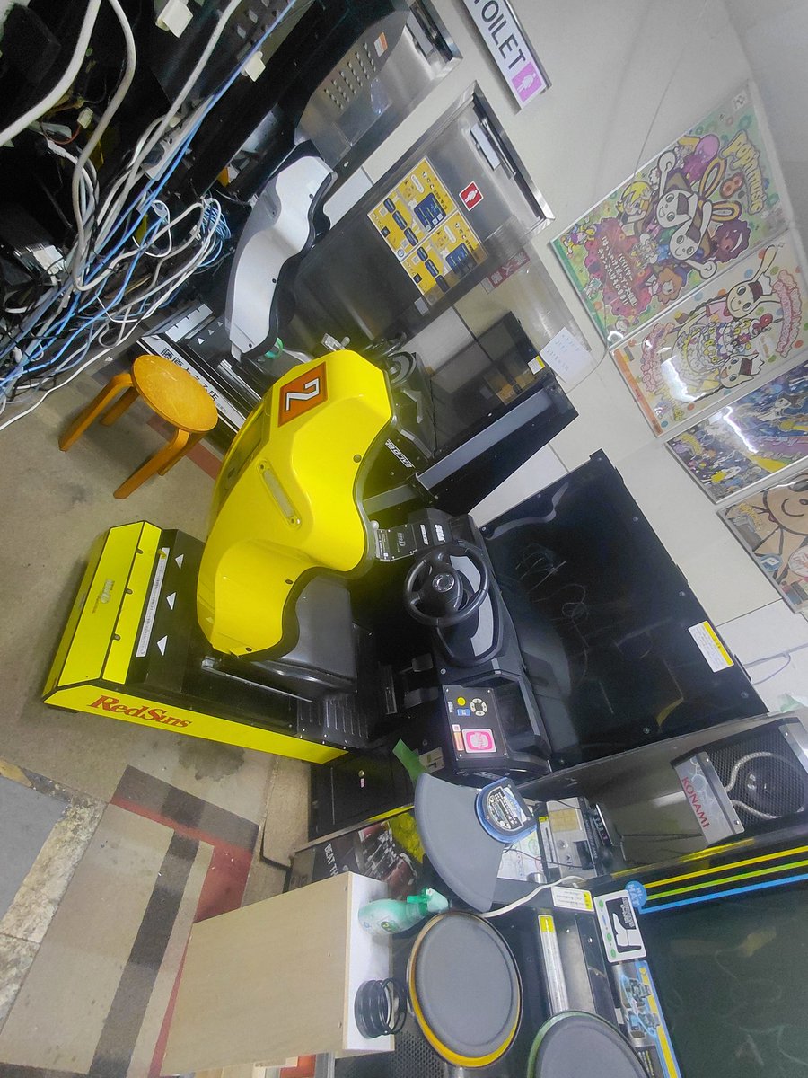 wgc_tencho's tweet photo. イニシャルD 
搬入完了。ルーターがなかったので、到着してからの組立になります https://t.co/JPvoE367PD