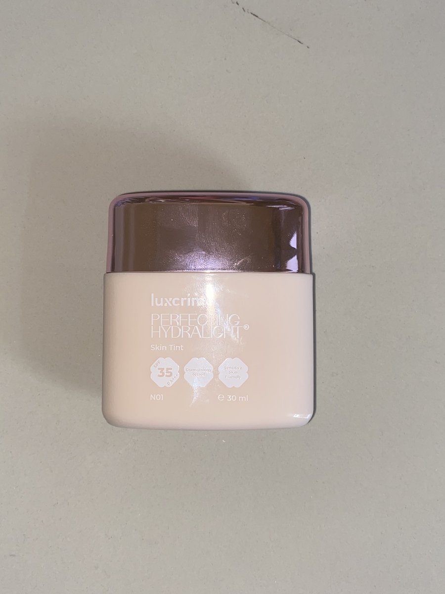 fasylue's tweet photo. #wts 

preloved skintint luxcrime N01
baru dipakai 2x, 90k bisa nego di dm yaa🫰🏻 https://t.co/aszTtrQzIr