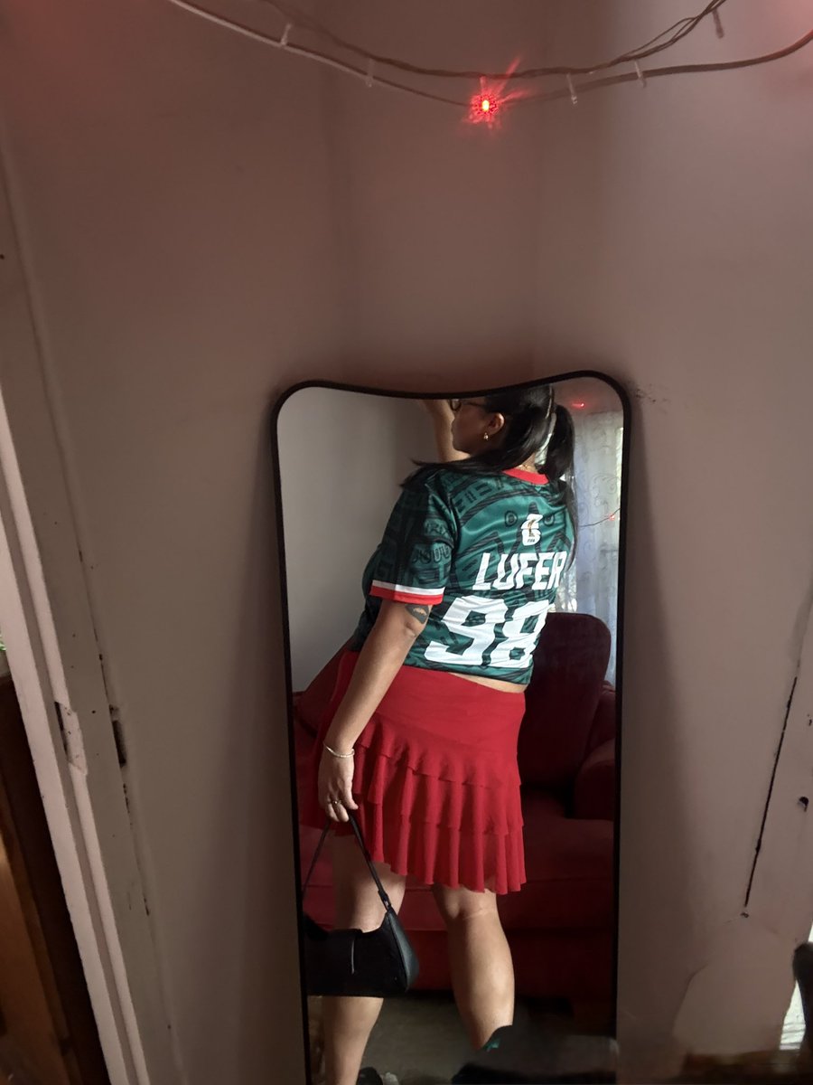 spookyferr's tweet photo. Debut y despedida de mi momento fifas https://t.co/fGe6m00FK6