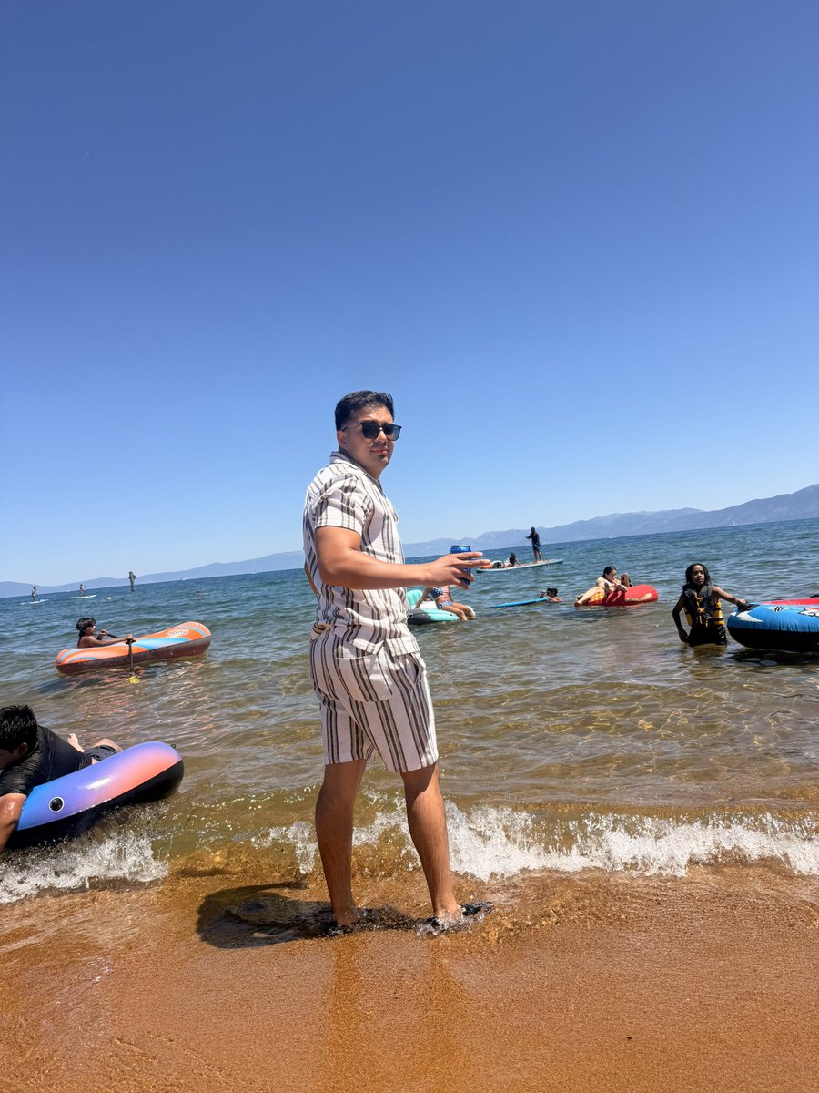 jaredcastill0's tweet photo. Lake tahoe 🇺🇸 https://t.co/fOhu1Zontl
