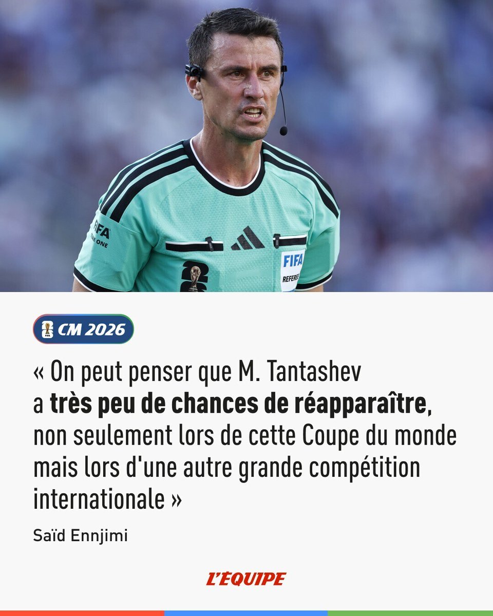 lequipe's tweet photo. Après le fiasco de Paraguay-France, l'arbitrage de la Coupe du monde suscite des questions > https://t.co/C8U4Jt0Jco https://t.co/NInwLwTkyY