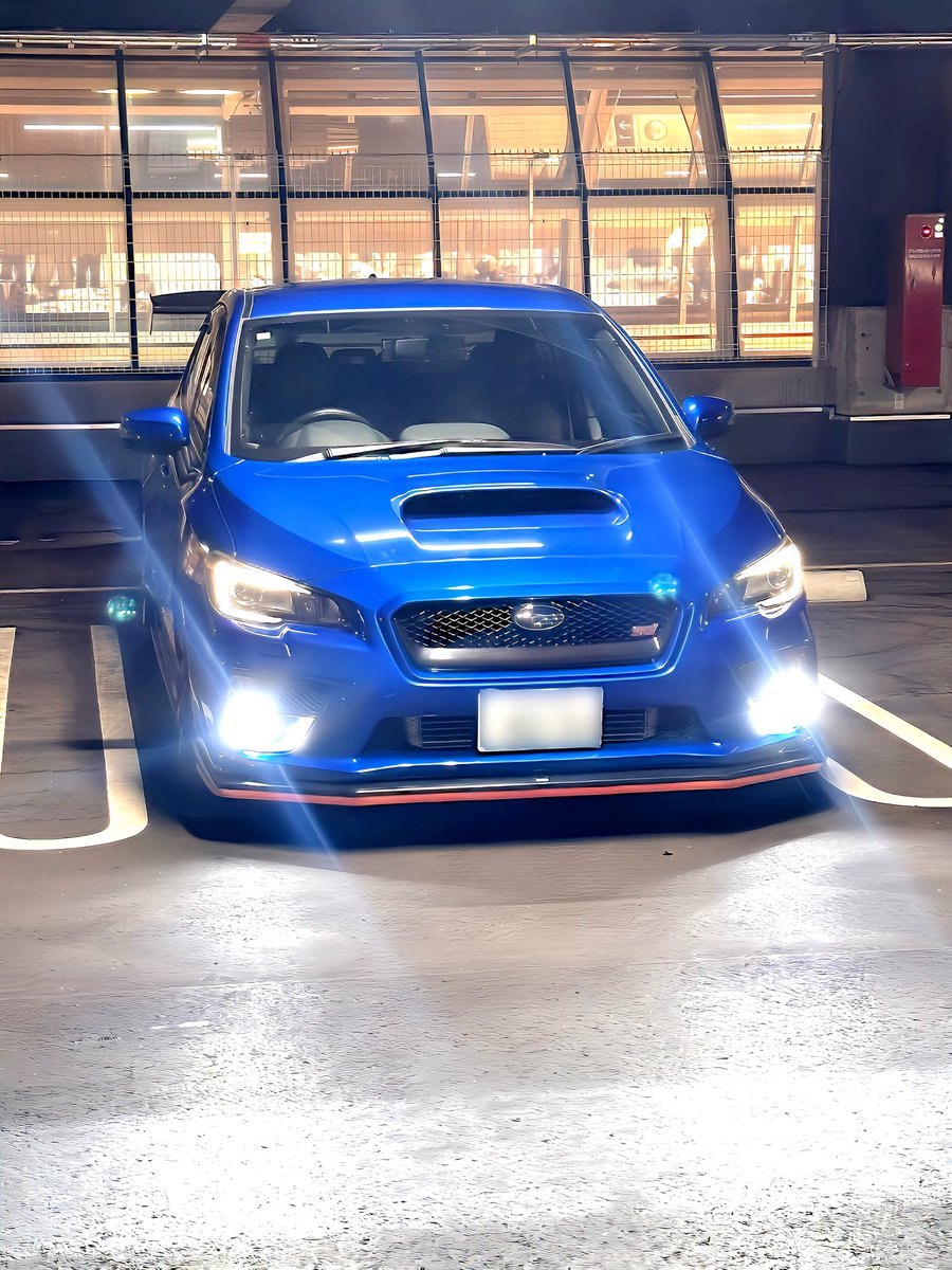 takkun45268's tweet photo. #車売ります
本日でWRXSTI納車から1年となったわけですが、転職による都市部への引っ越しの為泣く泣く手放す事と致しました。

車屋さんに売却するのも考えていますが、もし興味がある方が居たらDMして欲しいです。以下スペックです
2015年式(B型)タイプS
走行距離6.2万キロ
修理歴なし整備手帳あり
フルエアロ
TEIN車高調(純正足もセットで付けます)
GTウイング

ここから先は単品買いも可能です
TRUSTコンフォートスポーツマフラー
TE37(18インチ8.5jに去年買ったばかりの冬タイヤwinterMAXX02が付いてます)

東北・関東圏の方で現車確認したい等あれば土日に都合を合わせて見せに行く事は可能です。もっと遠くの方でも自分の足で見たい等あれば公共交通機関でいらして下さい。
またここに書いていない詳細等知りたい方もDMに連絡ください。

#WRXSTI
#拡散希望