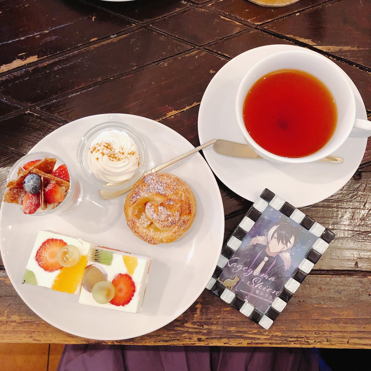 yi_gy_'s tweet photo. ボスのおかげで楽しい人生だった、今までありがとう😭😭

#グッドラック影山シエン https://t.co/c0NA7rMLVJ
