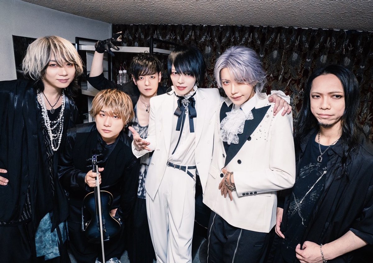 k_official_'s tweet photo. Shou @SW_A9＆[ kei ]
Joint Show
「堕天國‐Lost Paradise」
￣￣￣￣￣￣￣￣￣￣￣
7月5日(日) 東京キネマ倶楽部

◽️Guest Musician 
AKi @AKiSID_official
KAZAMI(DaizyStripper) @kazami_Daizy
後藤泰観 @Hiromi_Gotoh_V
KEN’ICHI @x_knic_x
Katsuki(SAISEIGA) @Katsuki_ba001 https://t.co/10b85qG41e