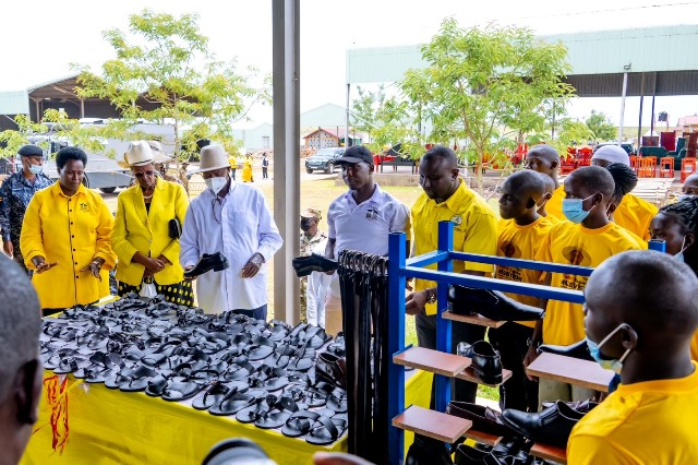 JulietKamz's tweet photo. Through investments in technical and vocational education, President Yoweri Museveni is equipping young people with practical skills for the modern economy. #WhyUgDecidedM7 https://t.co/3EdtbSggpJ