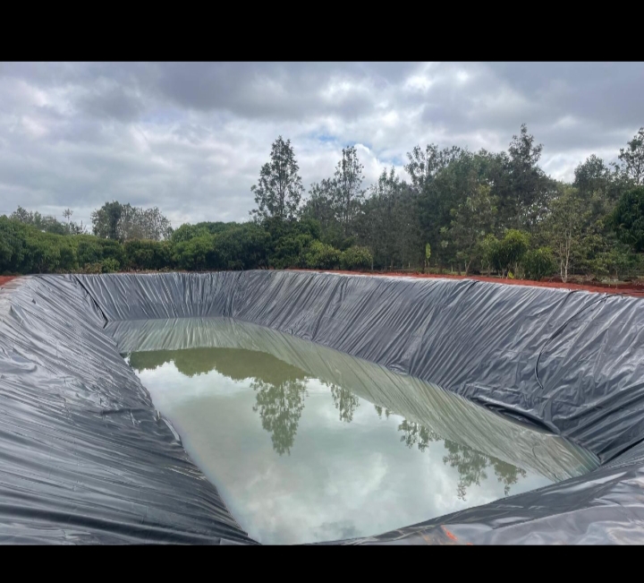 globofarming's tweet photo. We installed a high-quality dam liner on our client's farm in Machakos County, This will help in providing a water storage solution for irrigation, livestock, and year-round water security.   #DamLiners #WaterStorage #Irrigation #Machakos #SustainableFarming#Brazil#South Sudan https://t.co/OZuQ3YvWND