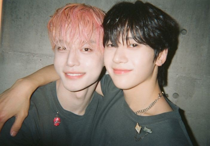 0528_files's tweet photo. matthew never imagined he would build a deeper connection of a big brother to jiwoong 🥺❤️‍🩹 https://t.co/iUMqBhUjHi