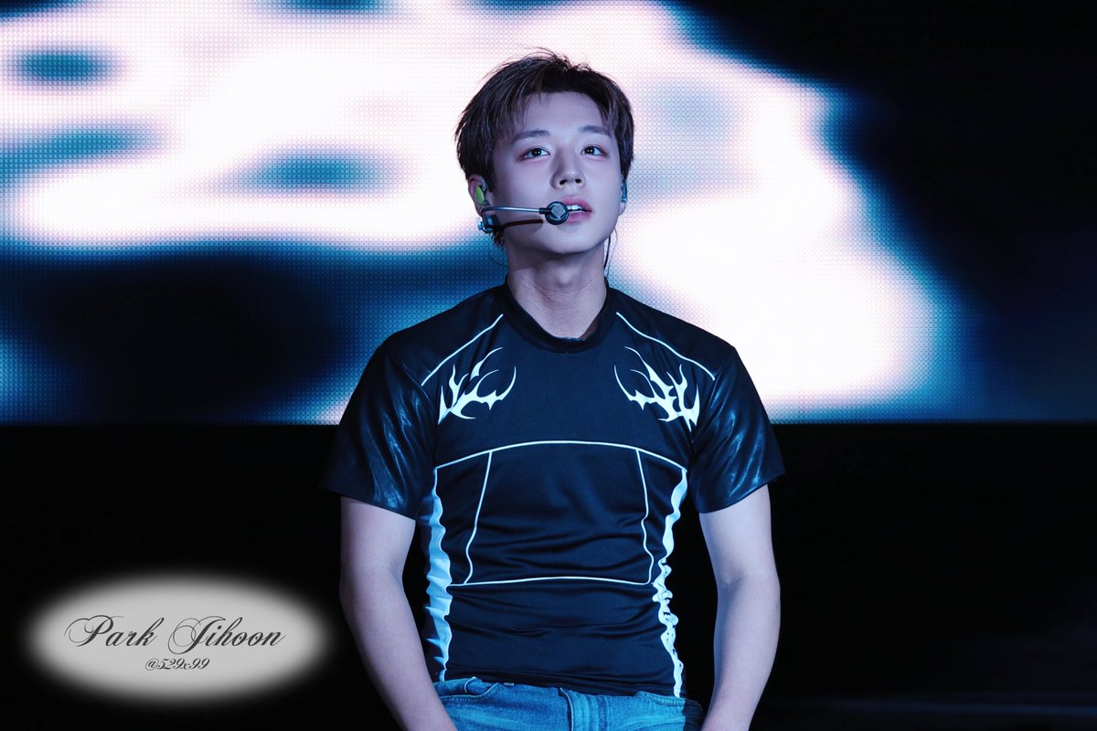 529x99's tweet photo. 260705 RE:FLECT FAN CONCERT in TAIPEI
대만 팬콘

새벽달 여기 진짜 몇 번을 봐도 좋네 .. ☾·̩͙⋆

#박지훈 #PARKJIHOON https://t.co/79R21yhxAj