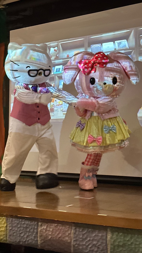 CiWiMyKu's tweet photo. ぼんちゃんはお腹が空いていたようなので、ジョージさんを連れて行くことにしました…
Weil Bon-Chan Hunger hat, nimmt sie George-San mit…
#ピューロランド
#Puroland https://t.co/mrHhUC6mYt