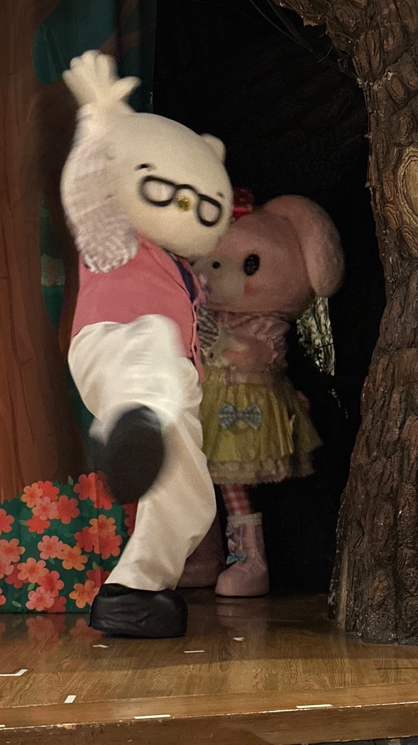 CiWiMyKu's tweet photo. ぼんちゃんはお腹が空いていたようなので、ジョージさんを連れて行くことにしました…
Weil Bon-Chan Hunger hat, nimmt sie George-San mit…
#ピューロランド
#Puroland https://t.co/mrHhUC6mYt