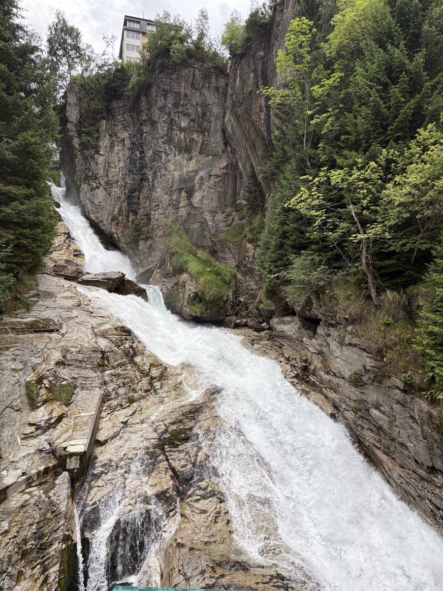 Supernetworks's tweet photo. The world is beautiful. I continue to be awed in my travels, as I head to the #EUROPT2026 Conference in Linz, Austria, where I'll deliver a paper co-authored with my @IsenbergUMass PhD student Samira Samadi published in #JORS https://t.co/fGgdy7zLb1 #trade #tariffs #labor #orms https://t.co/1Nqa2Izrat