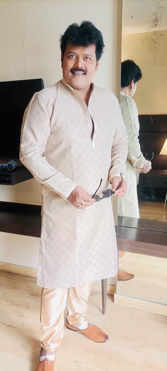 ActorSriman's tweet photo. Back in form by grace of god https://t.co/jwznMkMuyG