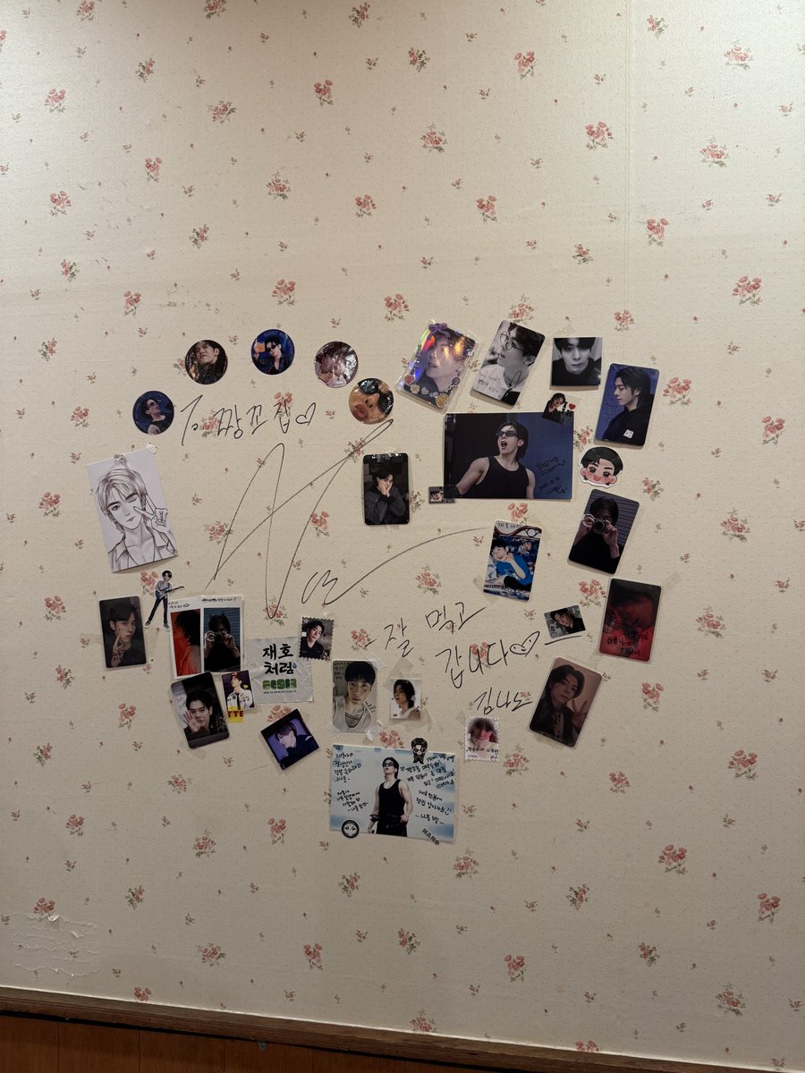 wthjjbsh_'s tweet photo. Jaeho friend’s restaurant came to mind! they’re so loved 🥹💗

.                     first                             recently https://t.co/VtHYbGKXLD