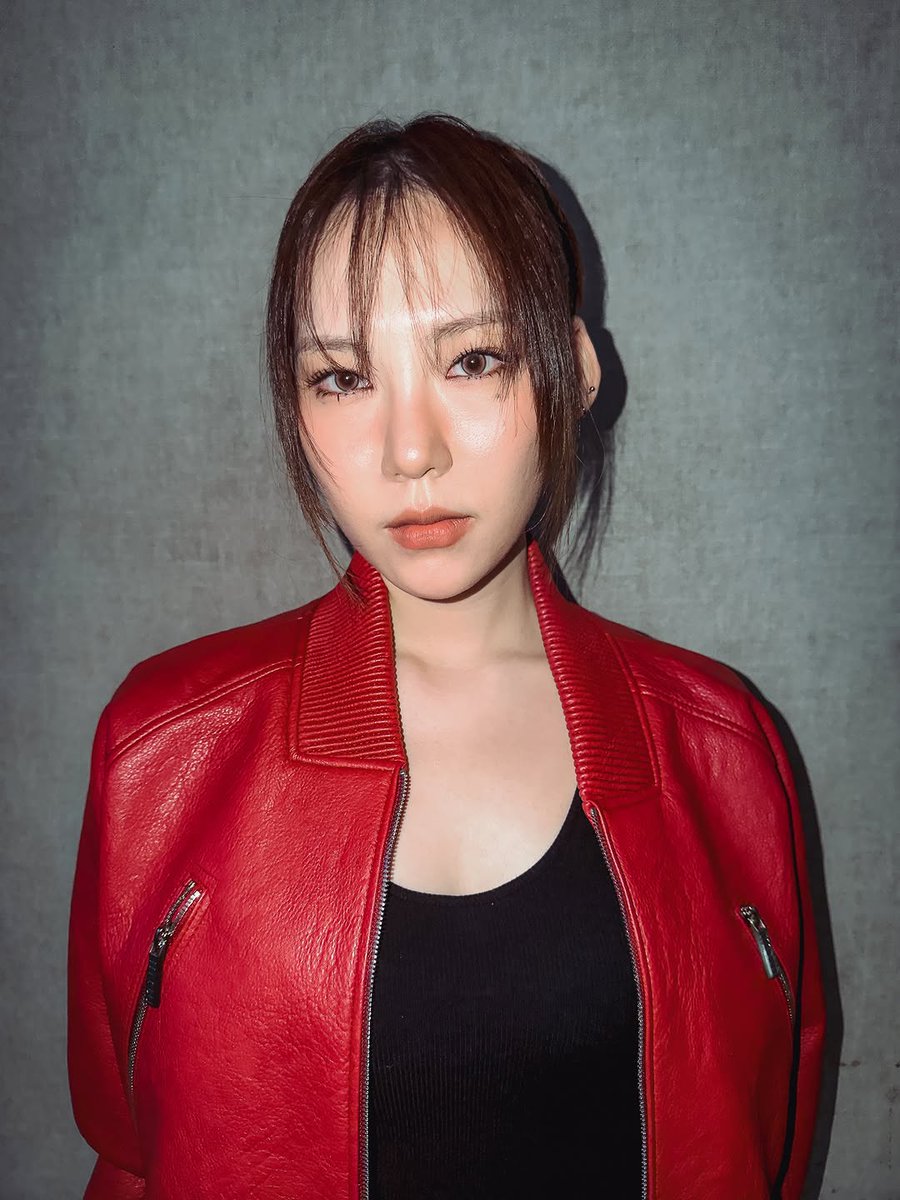 RockN_Rong's tweet photo. 개인컷 주는거 완전 감다살 대표 누구임 ㄷㄷ https://t.co/bxZcQoVC8E