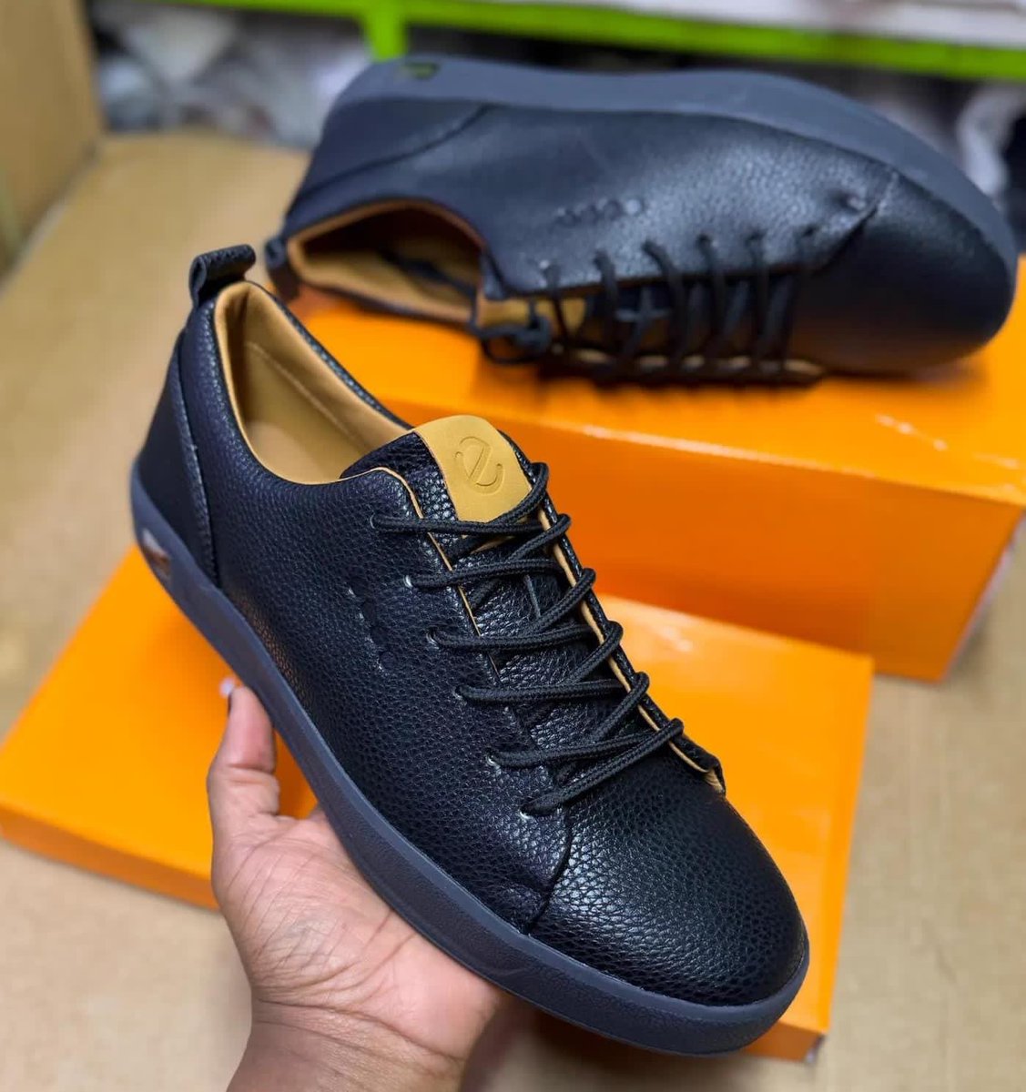 kinuthia_lan's tweet photo. @ItsJeffreyJeff 🔥 Ecco Newest Arrival Casual Shoes now available!
👟 Sizes 40–45 (Normal fitting)
💰 KSh 2,899
🚚 Countrywide delivery 🇰🇪
Quality, comfort & style at an unbeatable price.
📲 Order Now
On WhatsApp: https://t.co/dXeuX9MzJl
#RenvaraHub254 #Timberland #CasualShoes #Kenya https://t.co/Vfjauf3Yfj