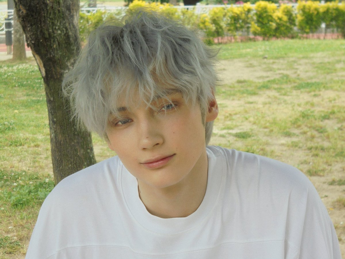 HNKMEDIA's tweet photo. #HUENINGKAI via weverse dm https://t.co/itTGNlHbWi