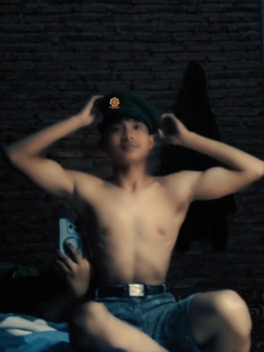 albari009's tweet photo. mau gaa #gay https://t.co/F4jqEQSTBQ