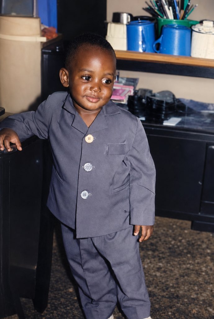 yoms________'s tweet photo. Same smile ,new season. +1 today  add me to your prayers 🙂 🎂 https://t.co/DB9kbrQdqi