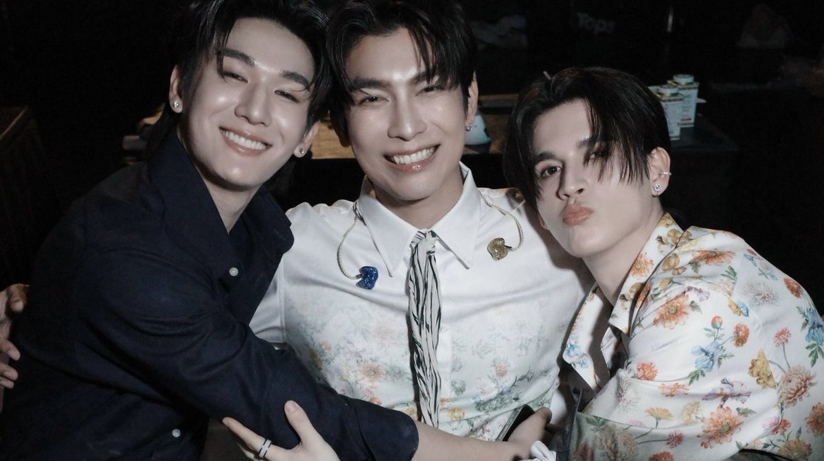 ReinDeerRuDolf1's tweet photo. Mew Mos Bank น่ารักกก ☺️❤️

ig: isbanky, moslhong
@MSuppasit #MewSuppasit #มิวศุภศิษฏ์ https://t.co/3FcgmZMClo