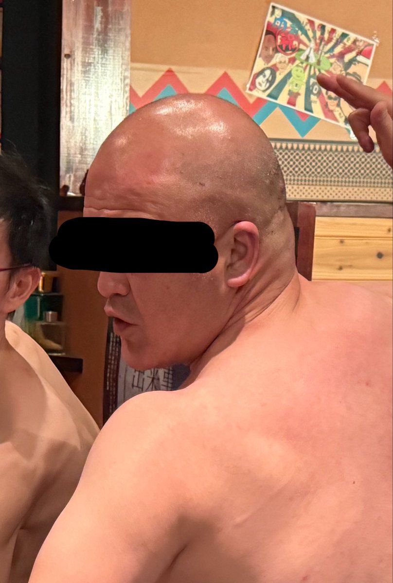 ShunBosMan's tweet photo. ネルシャツもバンドも関係ないやん思たら、わかりやすくちょされてました

ありがとうございます https://t.co/wnsflhh5dO
