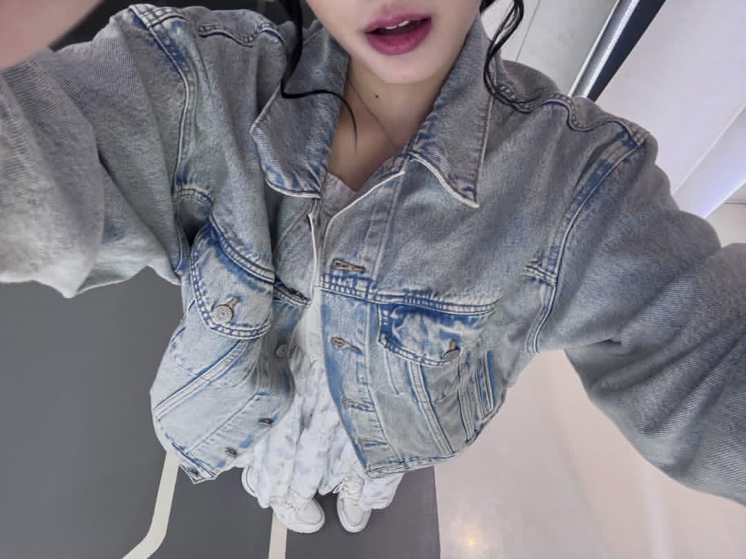 Le_ViosaOFC's tweet photo. Jeans ー @Levi_JKT48 ✨

✧ Levi's on Instagram Post Feeds! ✧ https://t.co/zaCHWngxLz