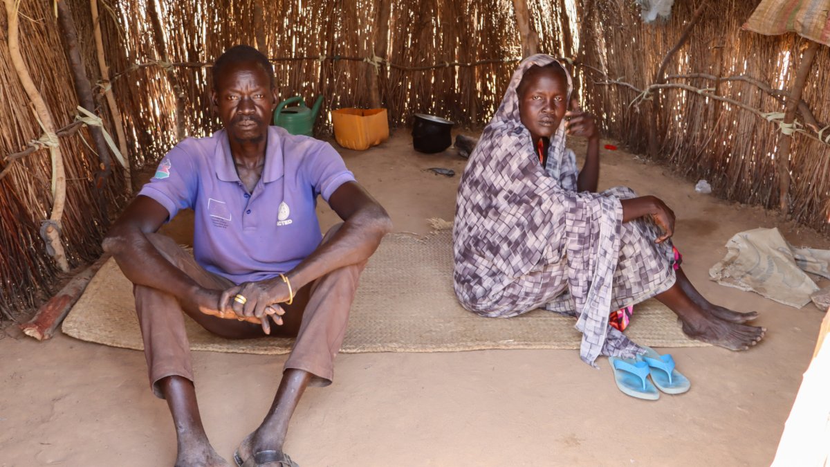 NRC_EAY's tweet photo. On 15 January 2025, as Garang's family fled Geneina, Darfur, #Sudan, armed men shot his 14-yr-old firstborn son dead in front of him.
He arrived in #SouthSudan with his wife &amp; 8 surviving children.
We are in Aweil East, registering families.
@OCHASouthSudan @OCHAFunds #SSHF https://t.co/zeMCcFkISz
