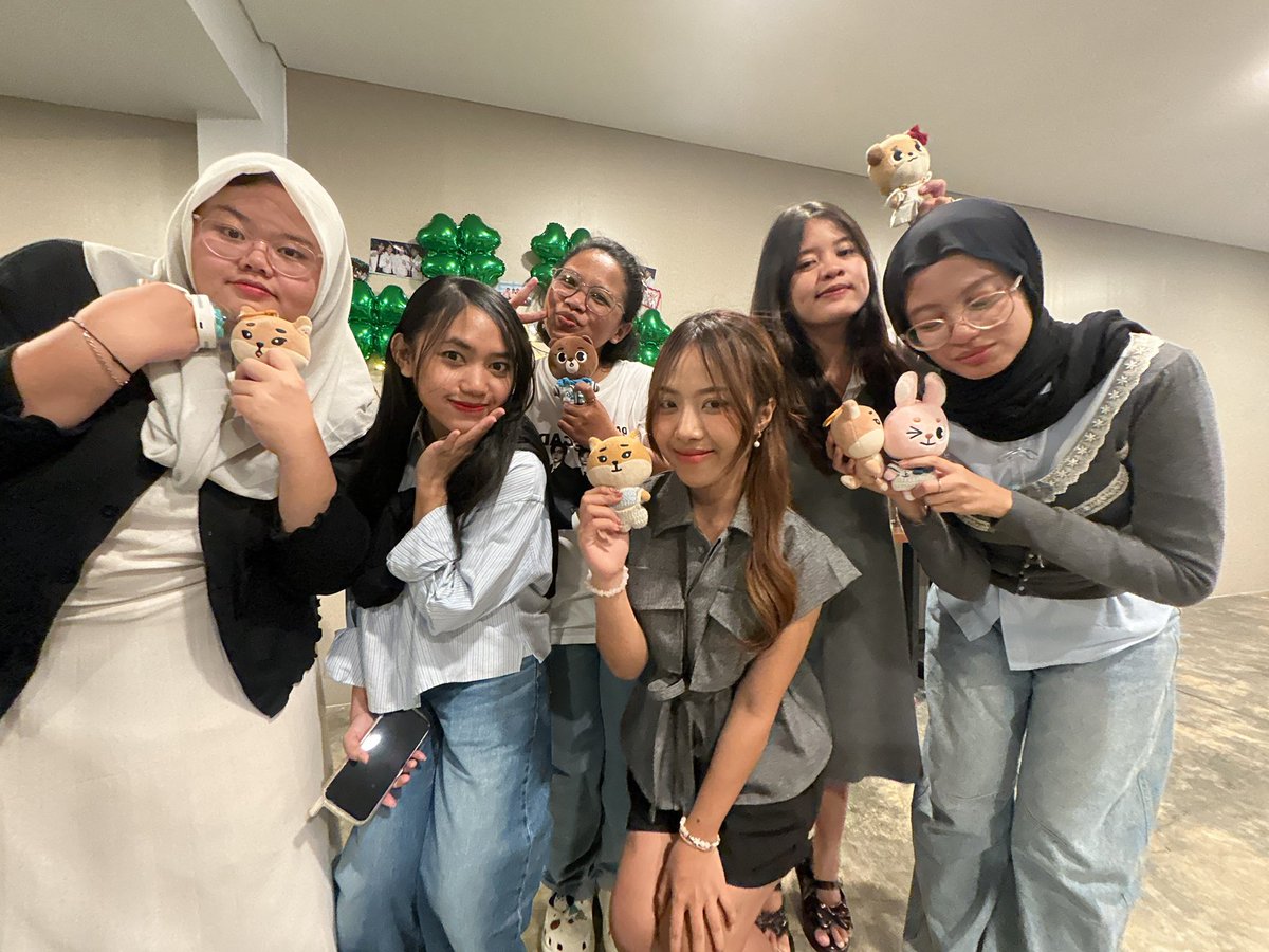 428folder's tweet photo. Seruwwww banget🥹💗 https://t.co/diV0kKPvmb